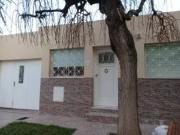 Rosario: Maestro Massa 1075 Casa de 3 dormitorios, 2...