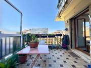 ROTONDE T2 de 55m2 au dernier étage avec terrasse et...