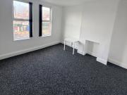 Roundhay Road, Leeds LS8, 2 bed flat to rent, £950 pcm |...
