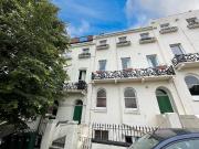 Roundhill Crescent, Brighton BN2, 2 bed flat to rent,...