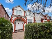 Rowan Avenue, Manchester M16, 2 bed flat to rent, £1,250...