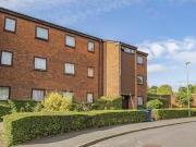 Rowlands Close, Mill Hill, 2 Bedroom Flat
