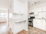 Royal Arms 1 Bedroom Apartment for Rent at 1300 Yates...