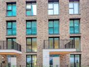 Royal Crest Avenue, London, 4 Bedroom Town