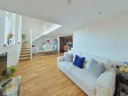 Royal Drive, N11 £2,750 pcm, 2 bedrooms, apartment/flat,...