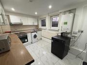 Royal Park Avenue, Hyde Park, 6 Bedroom End