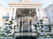 MODREN Banglow Corner Fully Furnished And Full Basement...