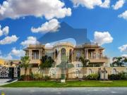 Royal spanish near to park close to commercial market...