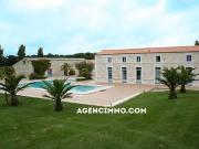 Royan 17200 Achat / Vente maison 17 pièces t17 piscine...