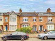 Royston Road, London, 2 Bedroom Maisonette
