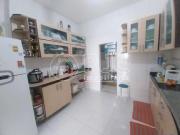 Rua Uruguai, coladinho ao metrÃ, farto comercio e...