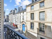 Rue de Sévigné – Marais historique. Rare 2 pièces de 71...