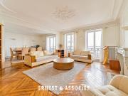 RUE DES PETITS HÔTELS PARIS 10e