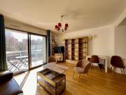 RUE RAYNOUARD. GRAND DEUX PIÈCES AVEC BALCON