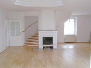 RUHELAGE GROSSZÜGIGE ALTBAUVILLA MIT GARTEN UND TERRASSE