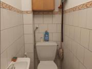 Ruhig gelegene Garçonnière mit Gartenblick