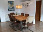 Ruhig gelegene helle 96m² Wohnung mit 176m² privat...