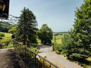Ruhig gelegene Wohnung mit Aussicht, Balkon, Garten und...