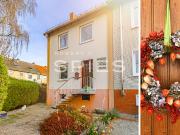 Ruhig gelegenes Reihenendhaus mit Garten und Balkon