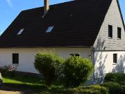 Ruhig wohnen, großzügig leben Ihr Familienhaus in... Ruhig wohnen, großzügig leben Ihr Familienhaus in...