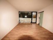 Ruhige 2 Zimmer Wohnung, großer Balkon, Einbauküche,...