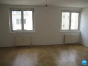 Ruhige 4 Zimmer Wohnung WG geeignet