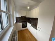 Ruhige Dachgeschosswohnung Terrasse und Balkon !