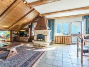 Ruhige Dachwohnung unweit der Thermen möbliert &...