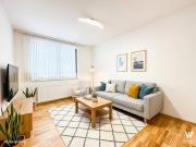 Ruhige, hochwertig renovierte Hofwohnung mit Parkplatz...