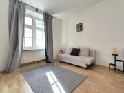 Ruhige Hofwohnung Gute Aufteilung Bahnhof Hernals in der...