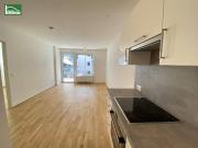 Ruhige Innenhof Wohnung mit großer Terrasse Straßenbahn...