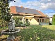 Ruhiges Familienhaus mit Ausbau Möglichkeit!