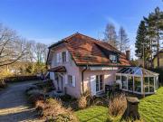 Ruhiges Haus mit Potenzial, ideal für eine Familie