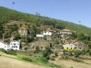 Ruína inserida em terreno urbano com 47m2 com área bruta...