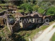 Ruína para venda, com possibilidade de construção de 223...