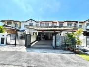 Rumah Cantik Double Storey Jalan Putra Indah Putra...