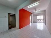 RUMAH CANTIK TINGKAT 1 Apartment Nilai Perdana Bandar...