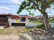 Rumah SemiD besar di Taman Bahagia