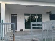 Rumah Teres Dua Tingkat