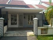 Rumah Teres Setingkat Taman Warisan Bestari