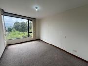 Rumipamba, frente al Parque, 3 habitaciones, seguridad,...