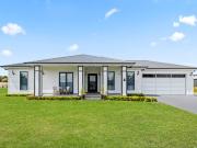 Run o Waters Serenity: Country Luxury Living on Over...