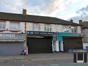 Rush Green Road, Hornchurch, RM12 2 bed flat to rent...