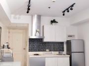 RUSH SALE 1 Bedroom Unit w/ Parking Azure Bicutan...