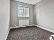 Russell Close, Bexleyheath DA7, 2 bedroom maisonette to...