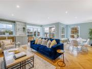 Russell Close, London W4, 4 bed flat to rent, £6,000 pcm...