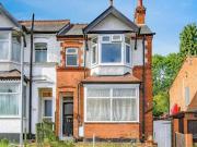 Russell Rise, Luton, 3 Bedroom End