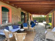 Rustici e casali in affitto di 520 m² in Via Copparo, 338