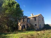 Rustici e Casali in vendita a Cossignano