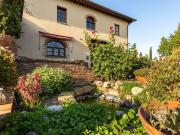 Rustici e casali in vendita di 1000 m² in Via Scheggia